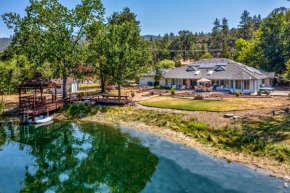 Oak Pond Retreat- Stocked pond, pool table, BBQ Grill, EV Charger